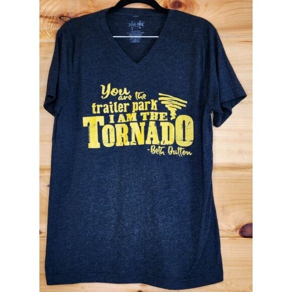 Yellowstone You Are Trailer Park I Am Tornado Beth Dutton Women's Medium T-Shirt - Picture 8 of 8